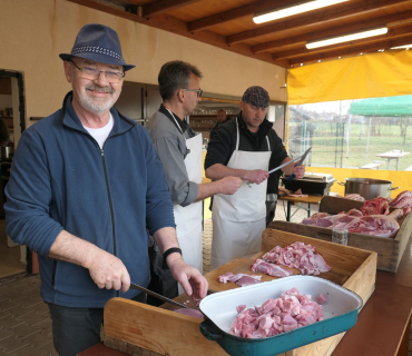 Obecní zabíjačka 2023 Sadová