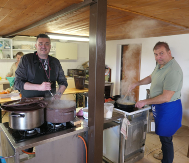 Obecní zabíjačka 2023 Sadová