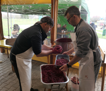 Obecní zabíjačka 2023 Sadová