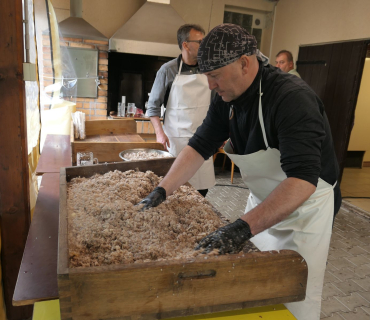 Obecní zabíjačka 2023 Sadová