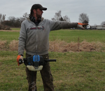 Sázení stromků 31. března 2012