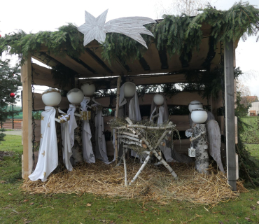 Adventní trhy a rozsvěcení vánočního stromu