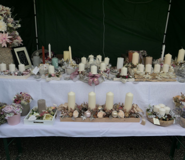 Adventní trhy a rozsvěcení vánočního stromu