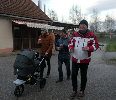 Adventní trhy a rozsvěcení vánočního stromu