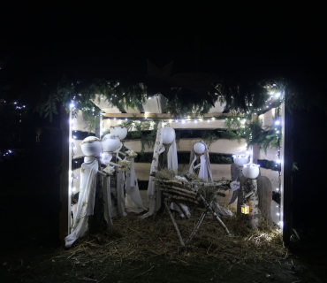 Adventní trhy a rozsvěcení vánočního stromu