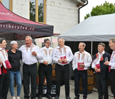 Výlet na Zaječské otevřené sklepy 24.května 2025