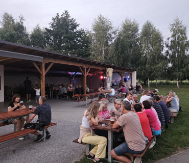 Posezení s hudbou LejDies