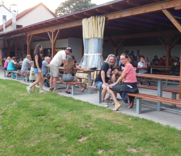 Posezení s hudbou LejDies