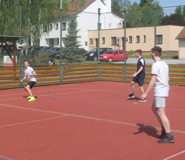 Nohejbalový turnaj v Sadové