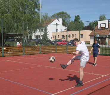 Nohejbalový turnaj v Sadové