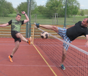 Nohejbalový turnaj v Sadové