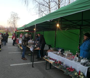 Vánoční trhy a rozsvěcení Vánočního stromu