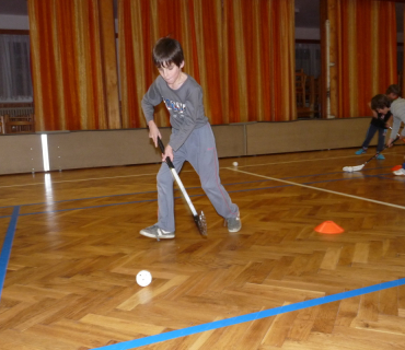 Florbal v Hněvčevsi 2014
