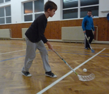 Florbal v Hněvčevsi 2014