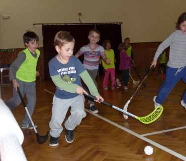 Florbal v Hněvčevsi 2014