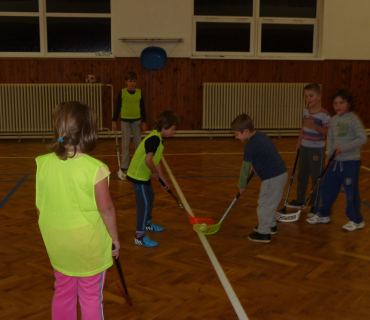 Florbal v Hněvčevsi 2014