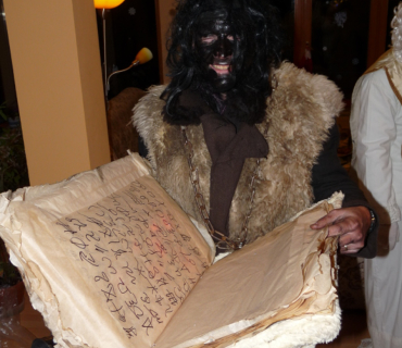 Mikuláš,čerti a andělé 2013