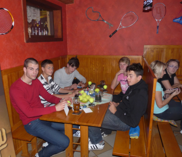 Fotogalerie slavnostního vyhlášení výsledků Sadovské tenisové ligy 2013